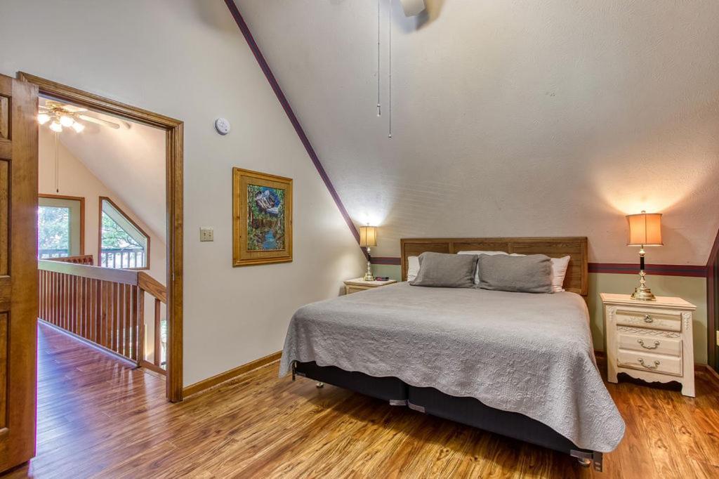 Serenity Heights, Amazing Views, Hot Tub Pool Access, 1089 Free Tickets Each Paid Day, Dollywood ガトリンバーグ エクステリア 写真