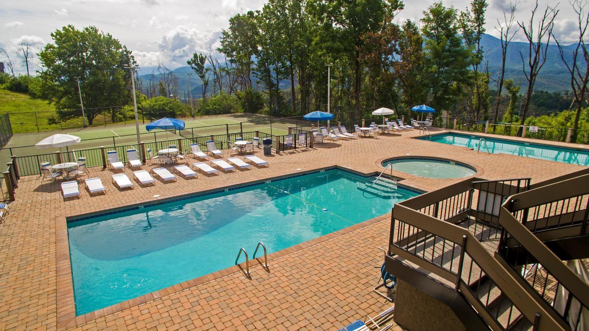 Serenity Heights, Amazing Views, Hot Tub Pool Access, 1089 Free Tickets Each Paid Day, Dollywood ガトリンバーグ 部屋 写真