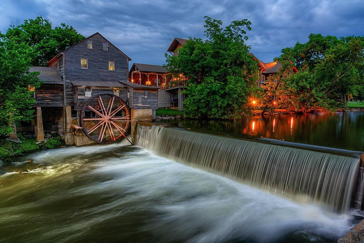 Serenity Heights, Amazing Views, Hot Tub Pool Access, 1089 Free Tickets Each Paid Day, Dollywood ガトリンバーグ 部屋 写真